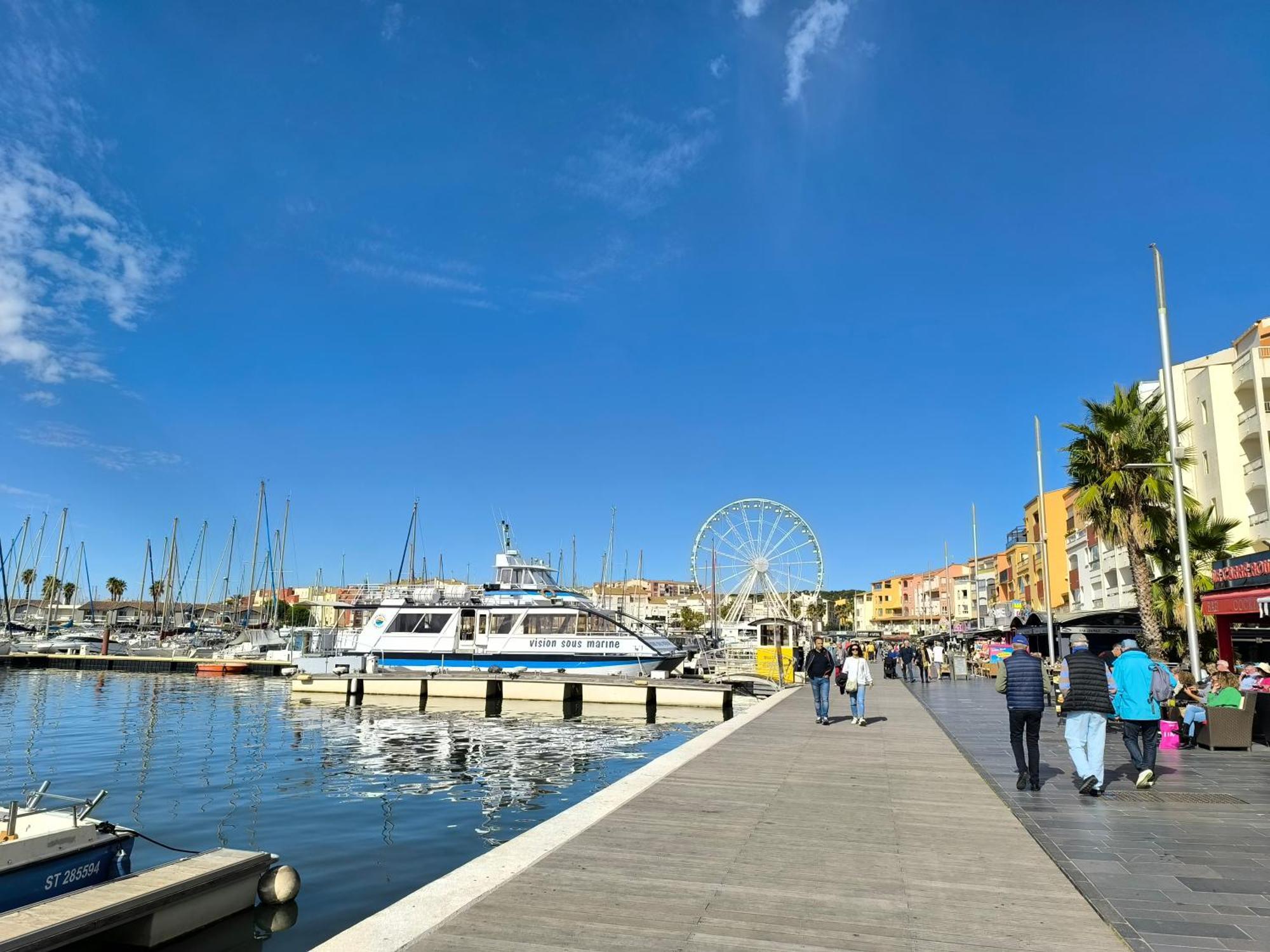 Ferienwohnung La Desirade Avec Parking- Port - Wifi Couchage En 160 Neuf Agde Exterior foto