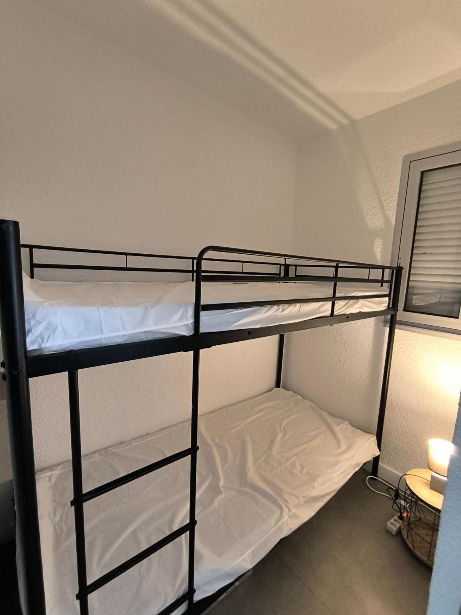 Ferienwohnung La Desirade Avec Parking- Port - Wifi Couchage En 160 Neuf Agde Exterior foto